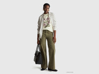 T-shirt com estampa e bordado - ucb_image_FY