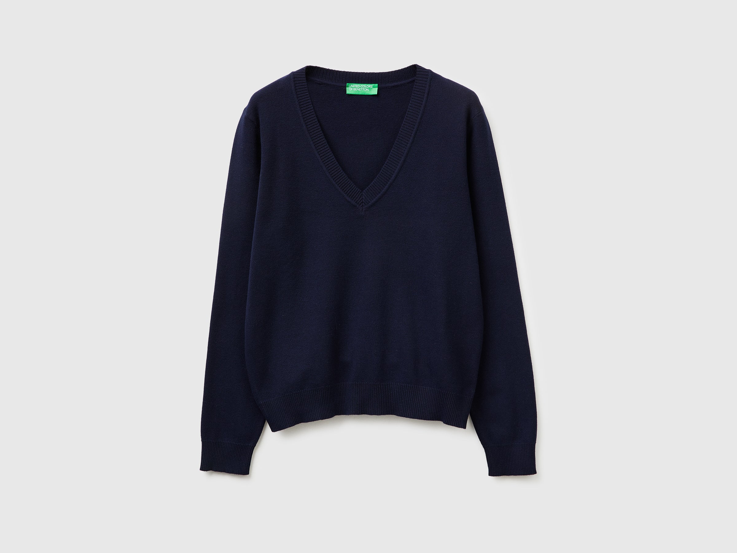 Dark blue V-neck sweater in tricot cotton - ucb_image_FS