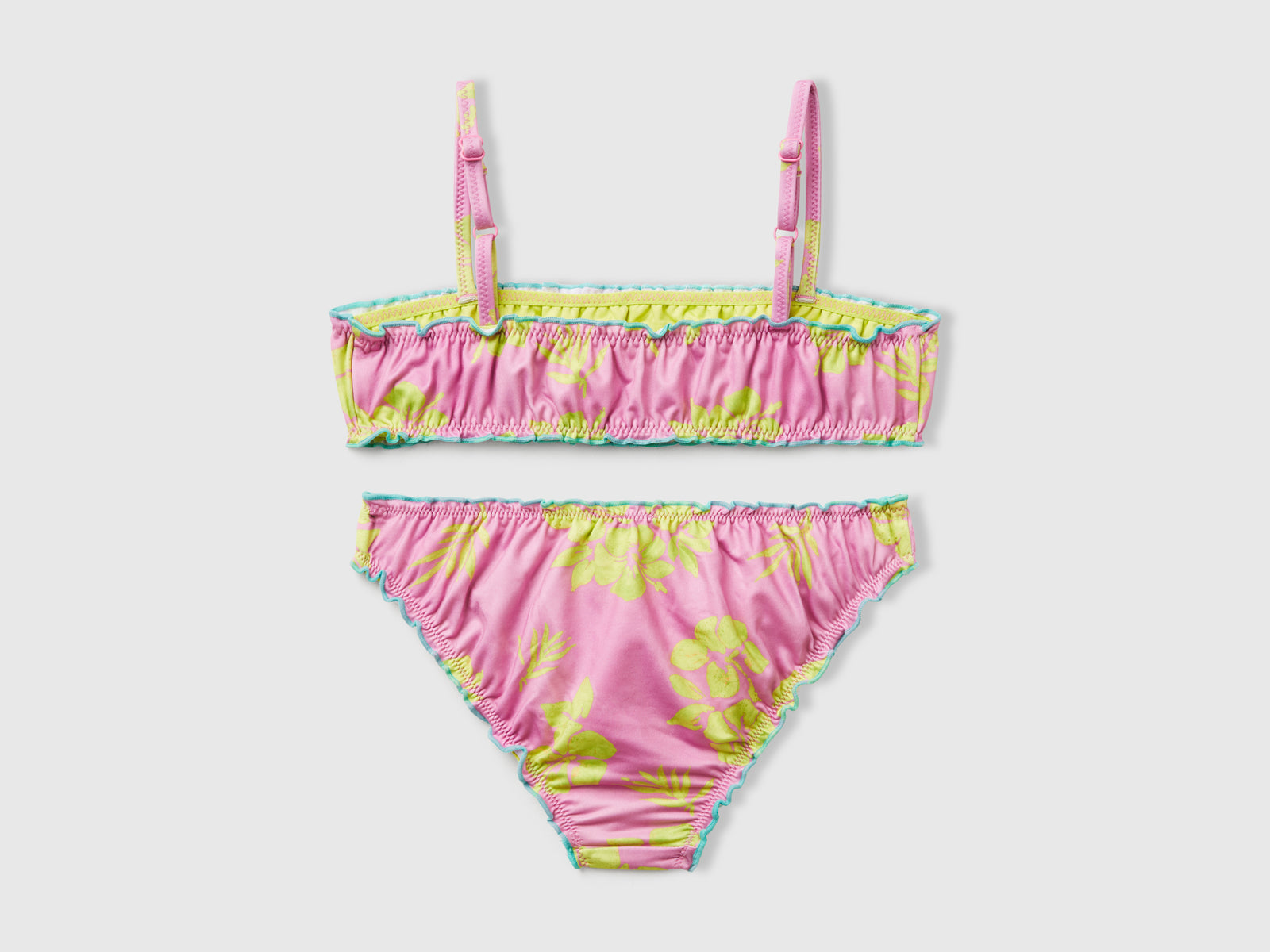Biquíni de praia com estampa floral - ucb_image_BS