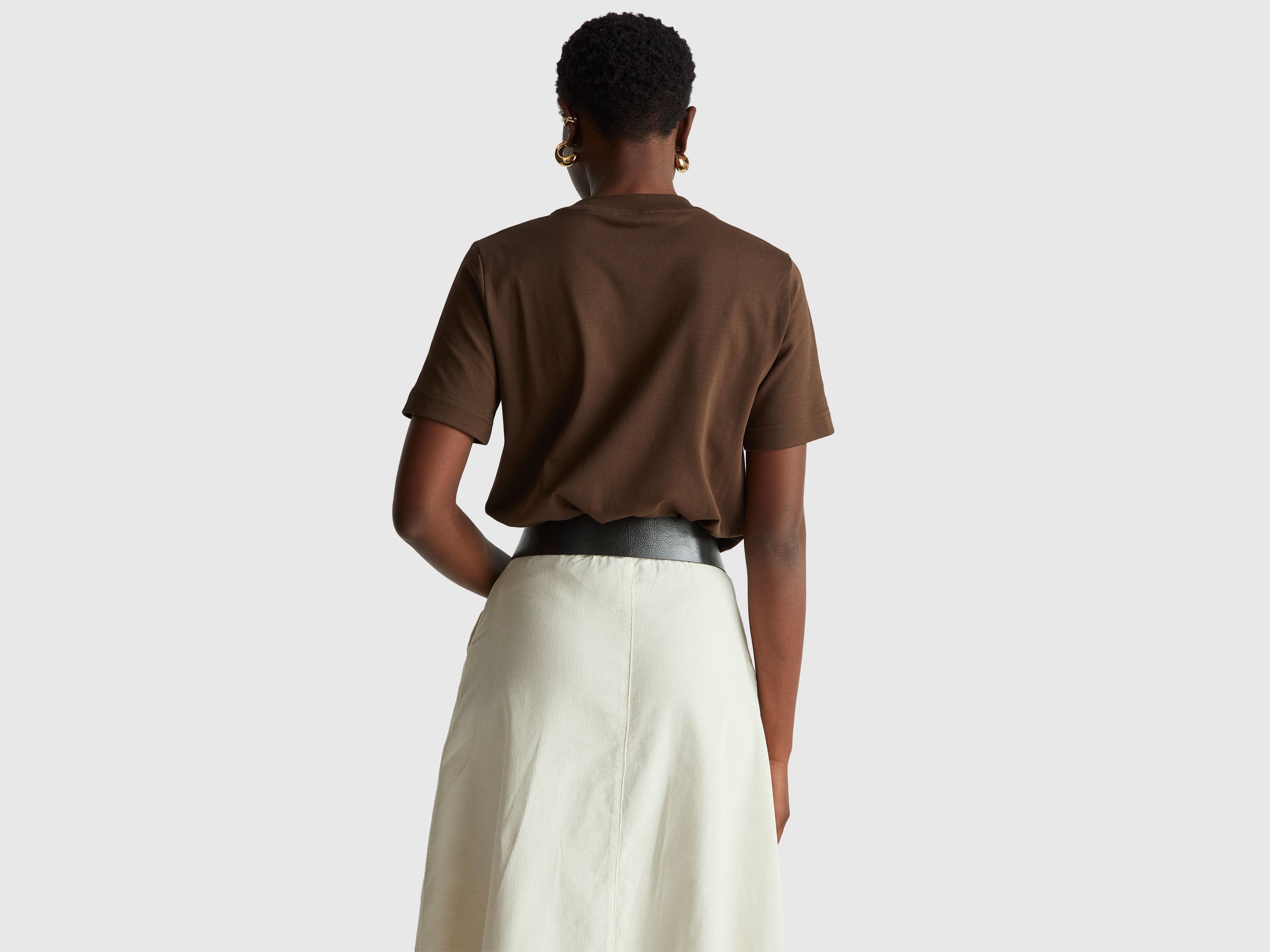 T-shirt com estampa e bordado - ucb_image_B