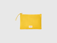 Yellow tablet case - ucb_image_FS