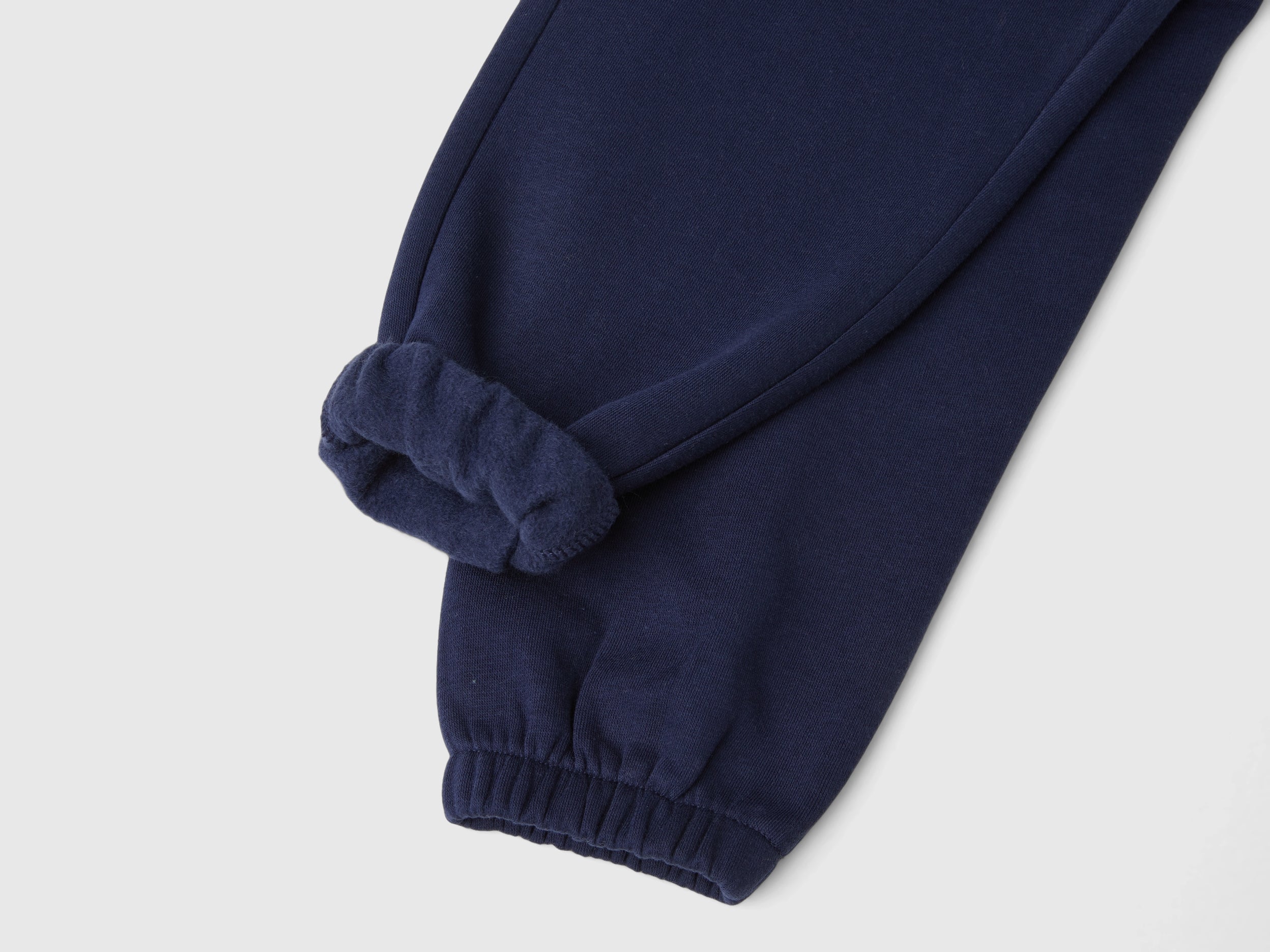 Joggers em felpo com cordão de ajuste - ucb_image_DS1