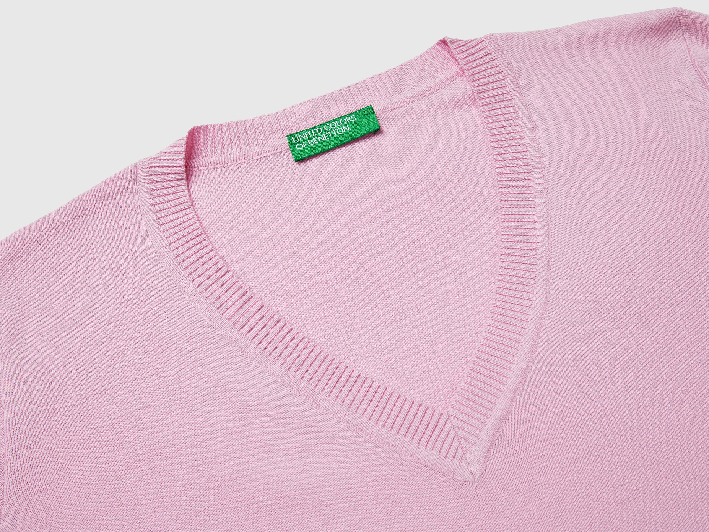 Camisola rosa em algodão tricô com decote em V - ucb_image_DS1