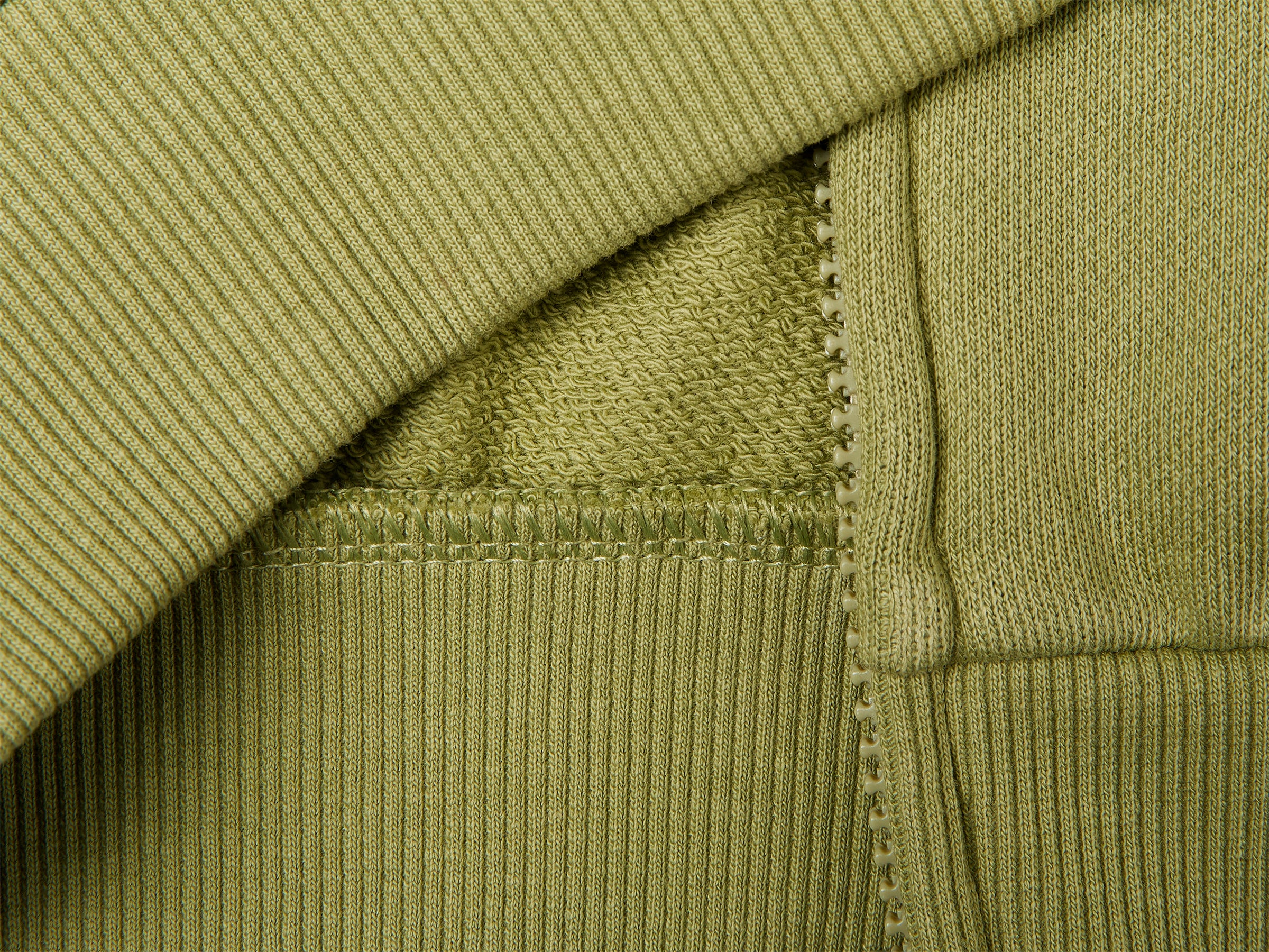 Sweat com estampa e capuz - ucb_image_DS1
